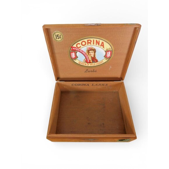 ghnewsok-OK-3889346-2efb5d1b.  Antique Corina Larks Wooden Cigar Box Queen of Mild Cigars
